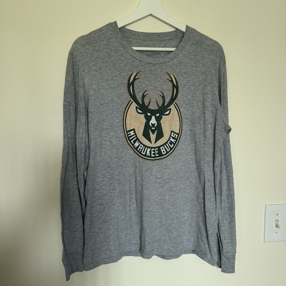 Fanatics Youth XL Heather Gray Long Sleeve Tee with Embroidered Logo